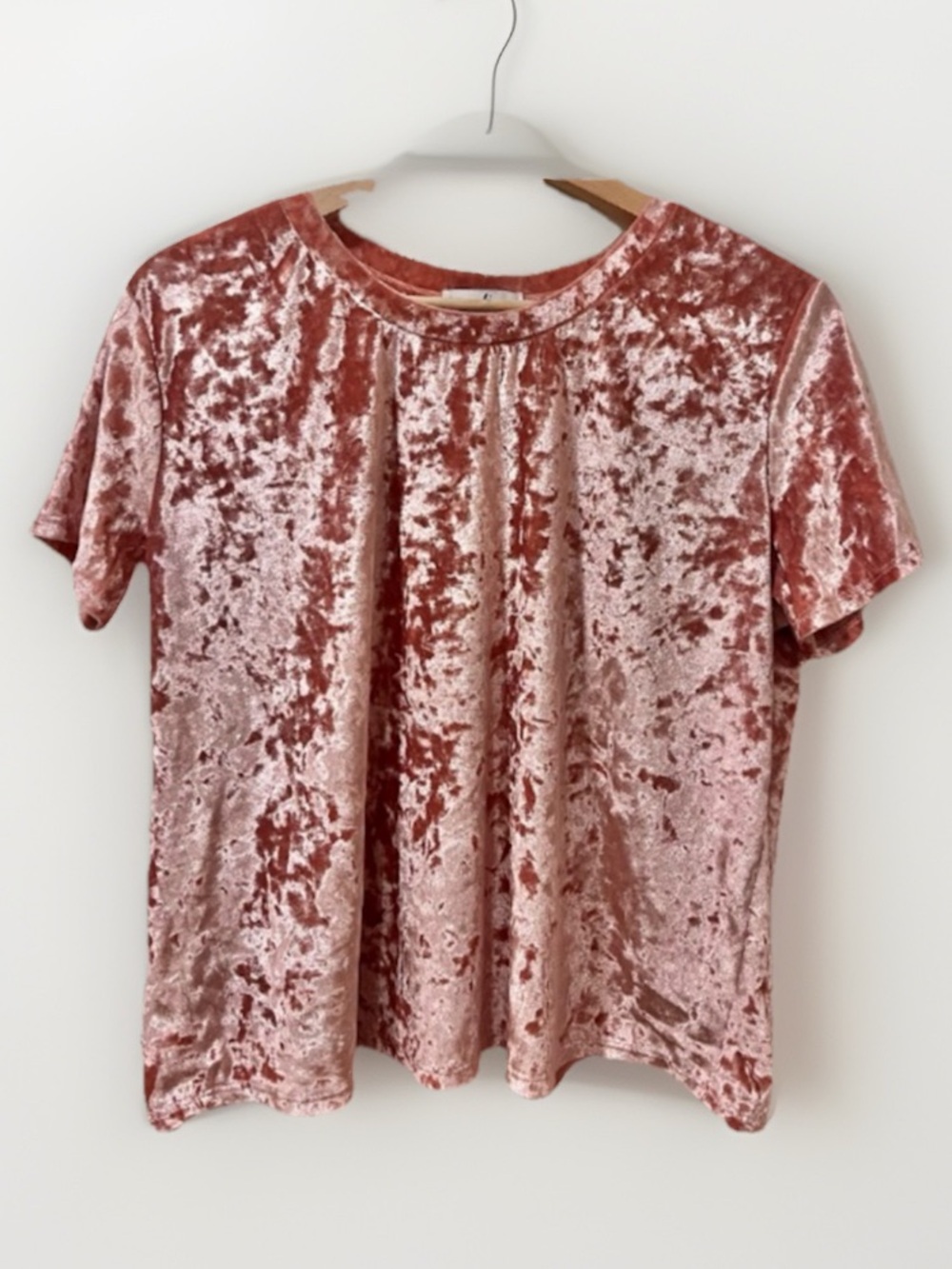 Madison & Berkeley Crushed Velvet Stretch Tee Feminine Pink Size Large